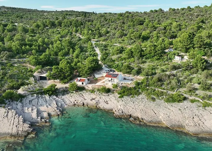 Sol Et Pax * Drvenik Veliki